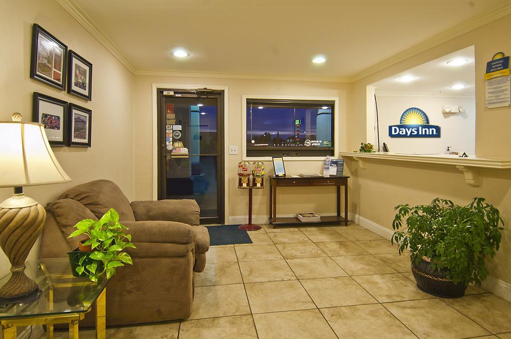 Days Inn נורמן מראה חיצוני תמונה