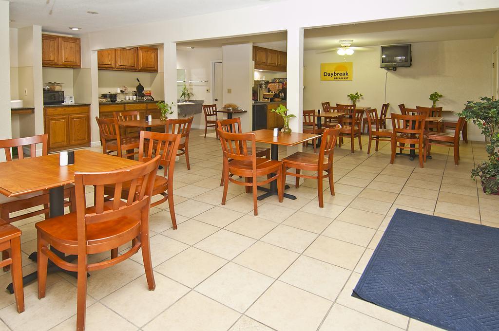 Days Inn נורמן מראה חיצוני תמונה